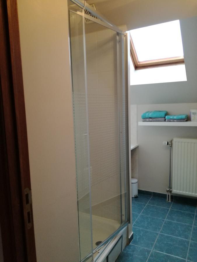 Studio Sur Pierri Louveigne Bagian luar foto